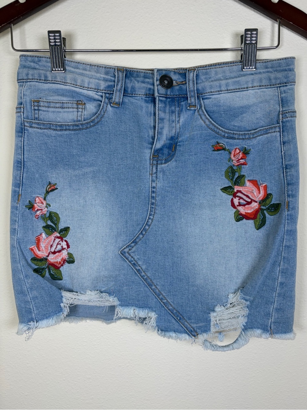 Rue21 Y2K Embroidered Rose Denim Mini Skirt Distressed Asymmetrical Hem Stretch